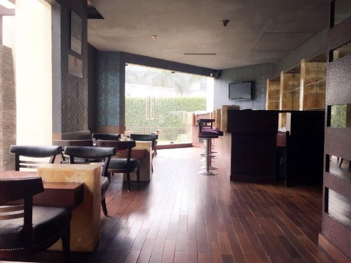 Hotel Vista Nuova Delhi Esterno foto