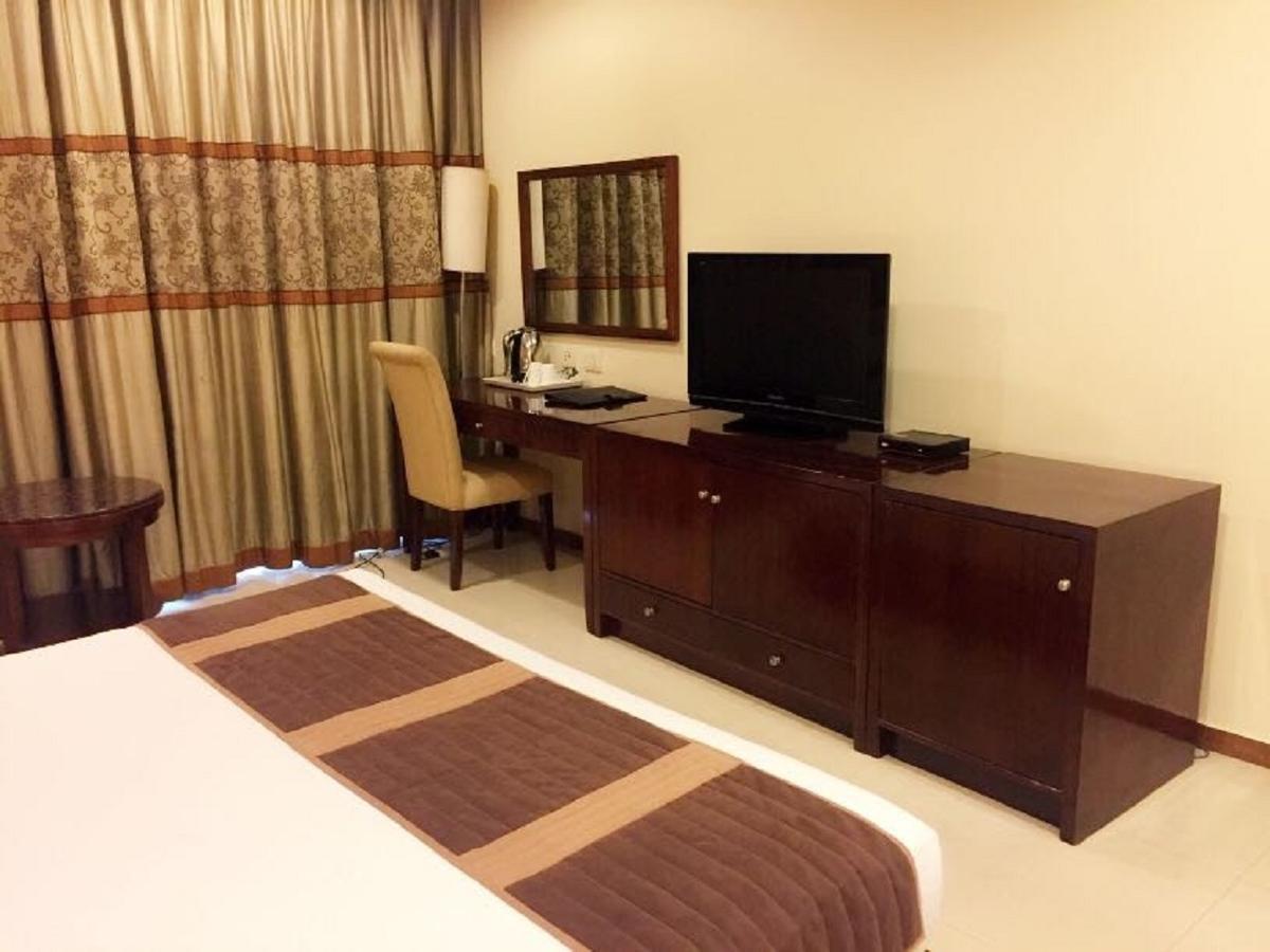 Hotel Vista Nuova Delhi Esterno foto